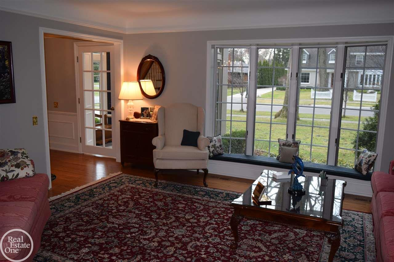 306 Cloverly Road Grosse Pointe Farms, MI 48236 - Photo 8 of 45