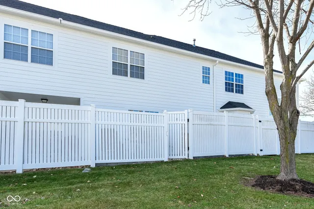 $300,000 | 16339 Meadowlands Lane, Westfield, IN 46074