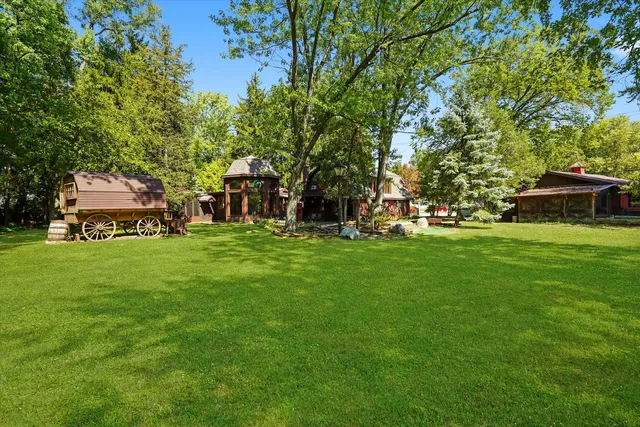 $479,500 | 19953 West Grand Avenue, Lindenhurst, IL 60046