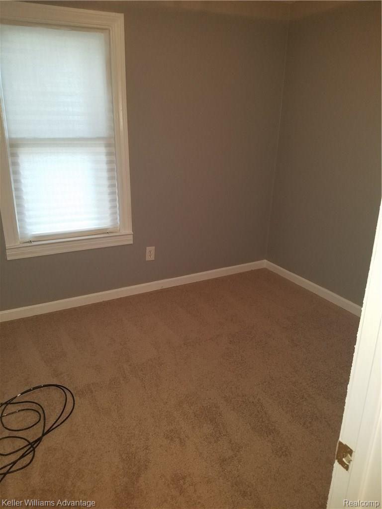 2236 Oxford Road Berkley, MI 48072 - Photo 10 of 13 20160801_182952.jpg