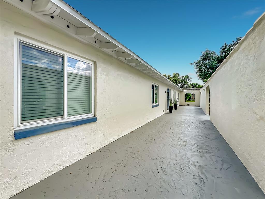 153 Variety Tree Circle Altamonte Springs, FL 32714 - Photo 4 of 44 a view of a house with a street