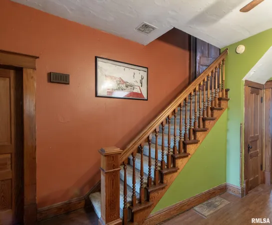 $59,900 | 108 Grant Street, Avon, IL 61415