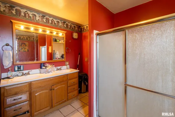 $59,900 | 108 Grant Street, Avon, IL 61415