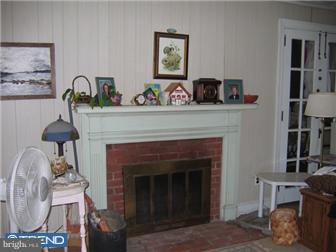 3152 Lower Mountain Road Furlong, PA 18925 - Photo 4 of 5 Living Room