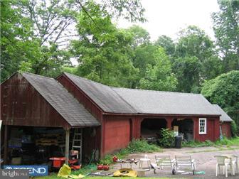 3152 Lower Mountain Road Furlong, PA 18925 - Photo 5 of 5 Garage