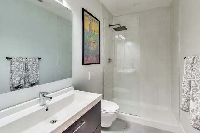 $3,250 | 3320 North Narragansett Avenue, Unit 2, Chicago, IL 60634