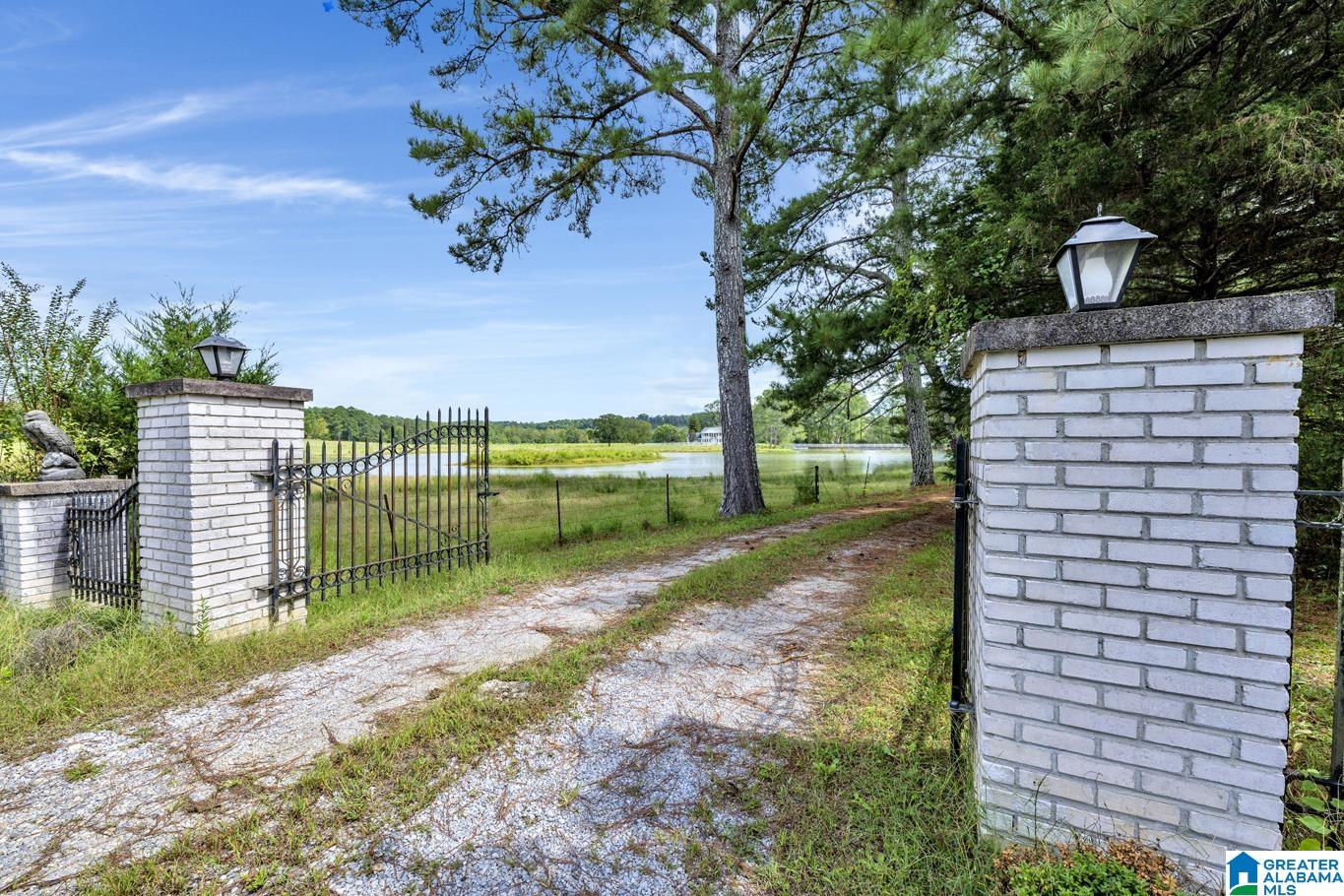 44 Nunnally Lake Road Ohatchee, AL 36271 - Photo 7 of 90
