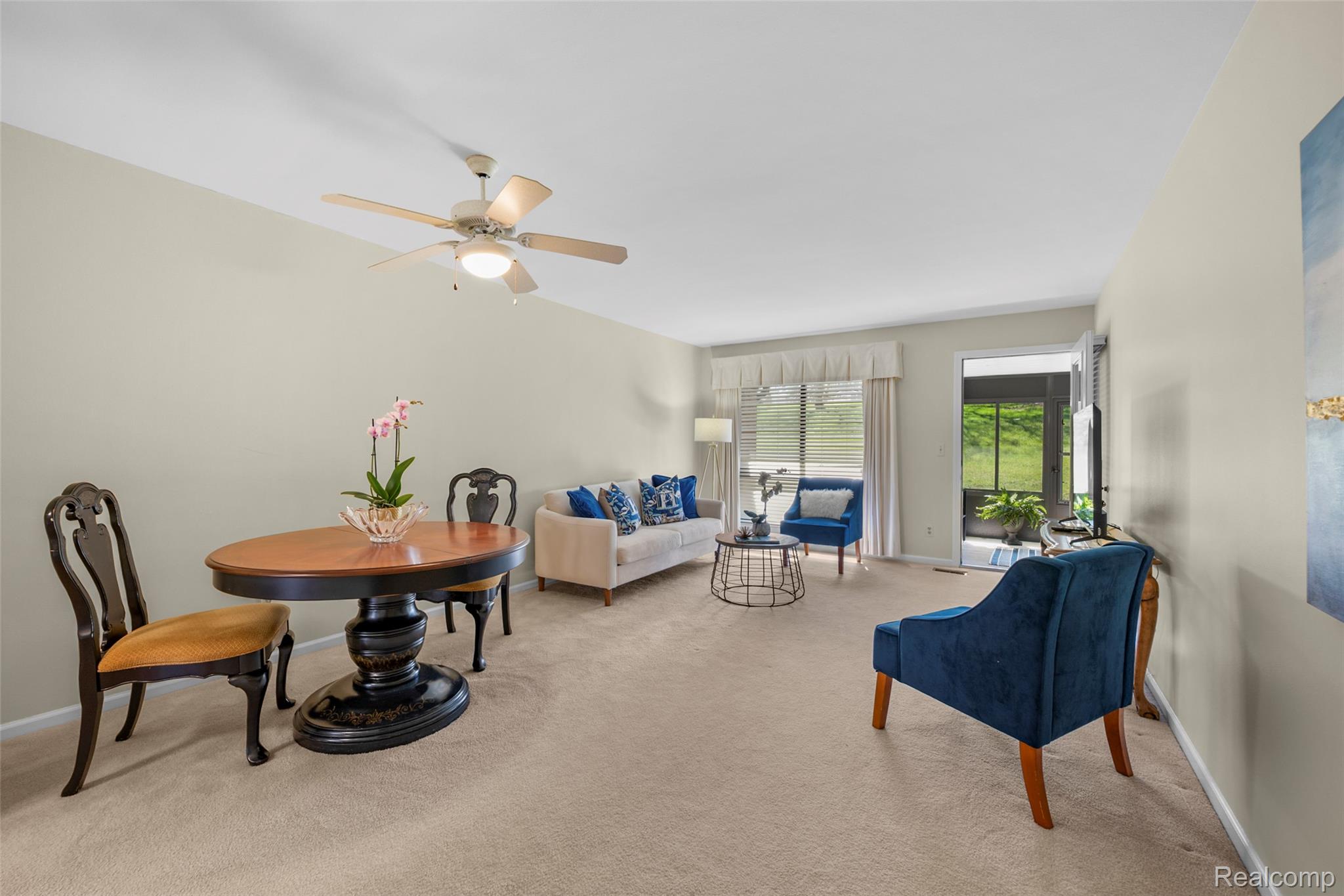 985 Wexford Way, Unit 34 Rochester, MI 48307 - Photo 7 of 31 985 Wexford Way_09.jpg