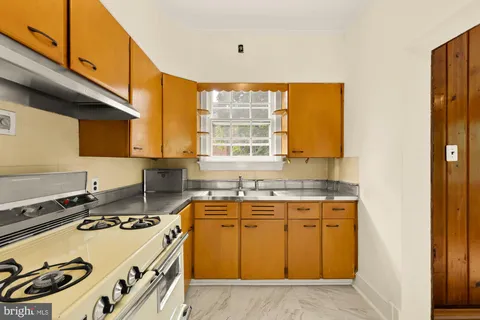$530,000 | 4220 Sheridan Street, Hyattsville, MD 20782