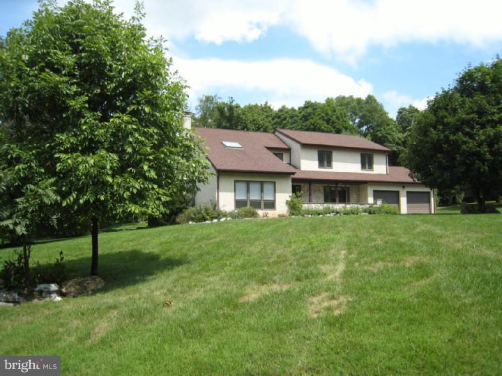 790 Hobbs Road Wayne, PA 19087 - Photo 2 of 22 Exterior Front