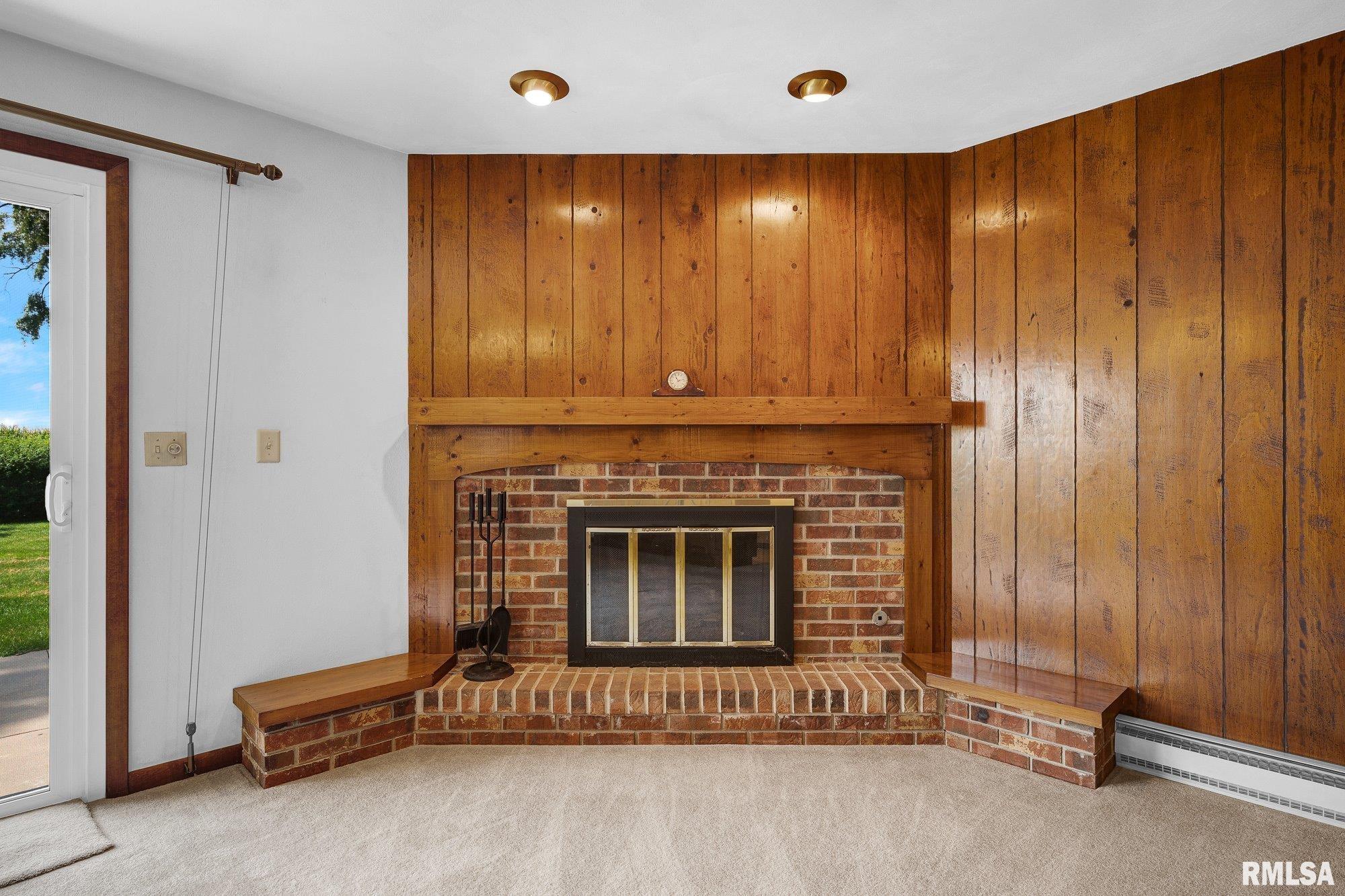 526 West Chestnut Street Oneida, IL 61467 - Photo 18 of 38 Gallery Image 18