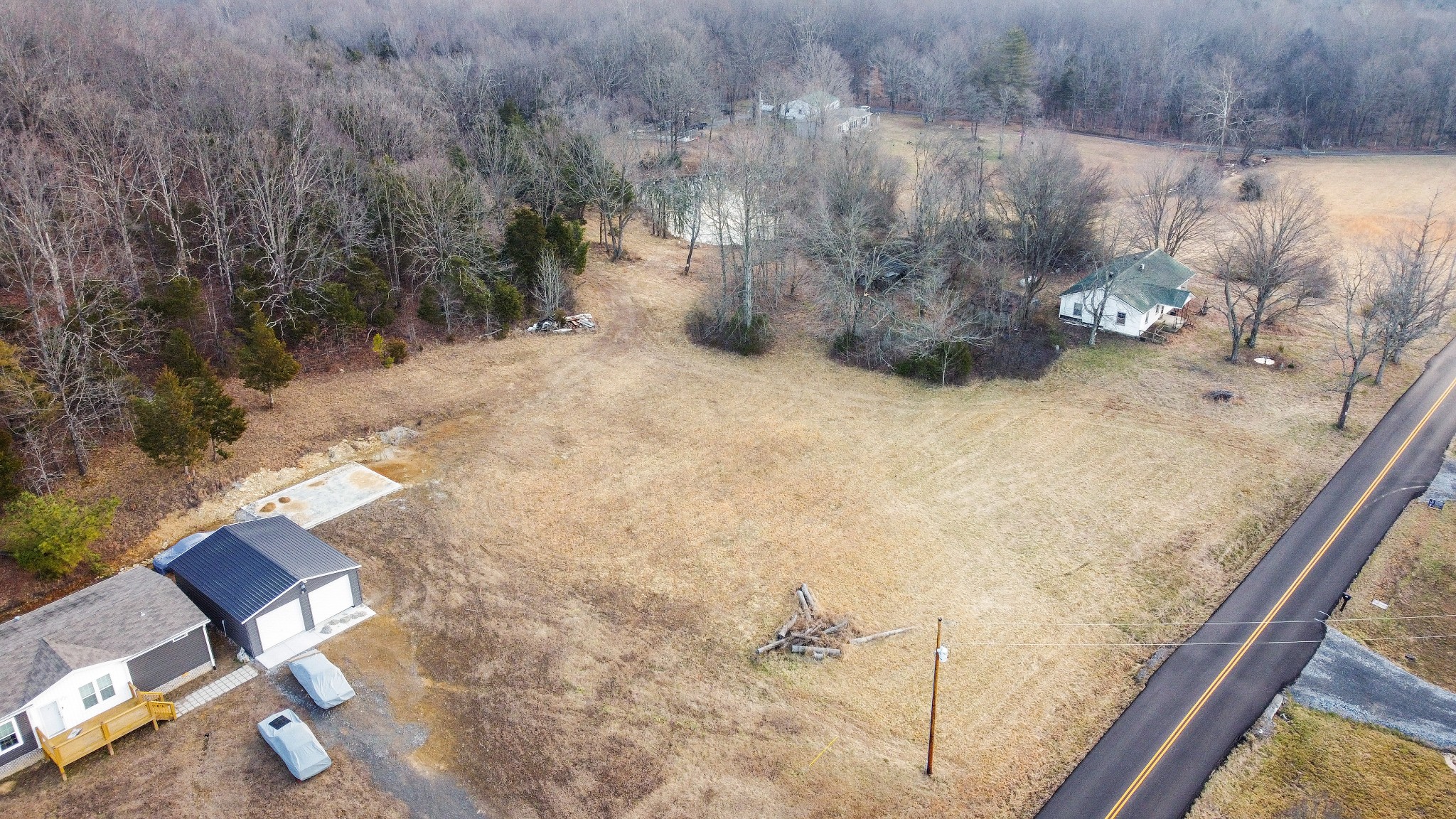 1672 Rabe Coats Road Westmoreland, TN 37186 - Photo 1 of 17