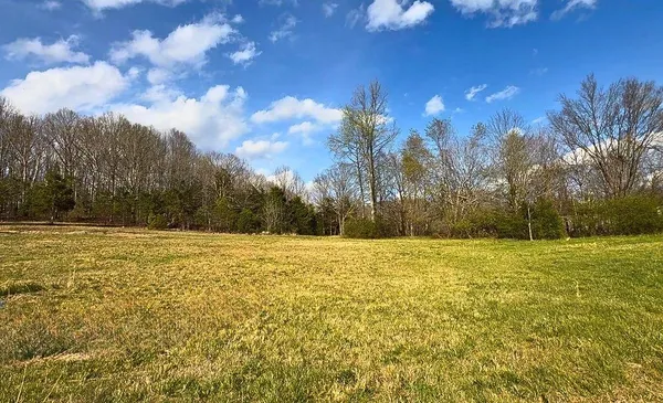 $129,999 | 1672 Rabe Coats Road, Westmoreland, TN 37186