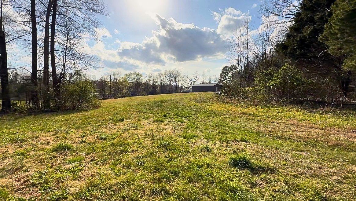 1672 Rabe Coats Road Westmoreland, TN 37186 - Photo 7 of 25