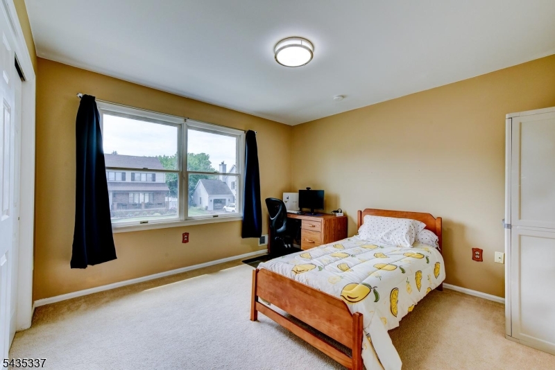 808 Columbus Avenue Raritan, NJ 08869 - Photo 32 of 47