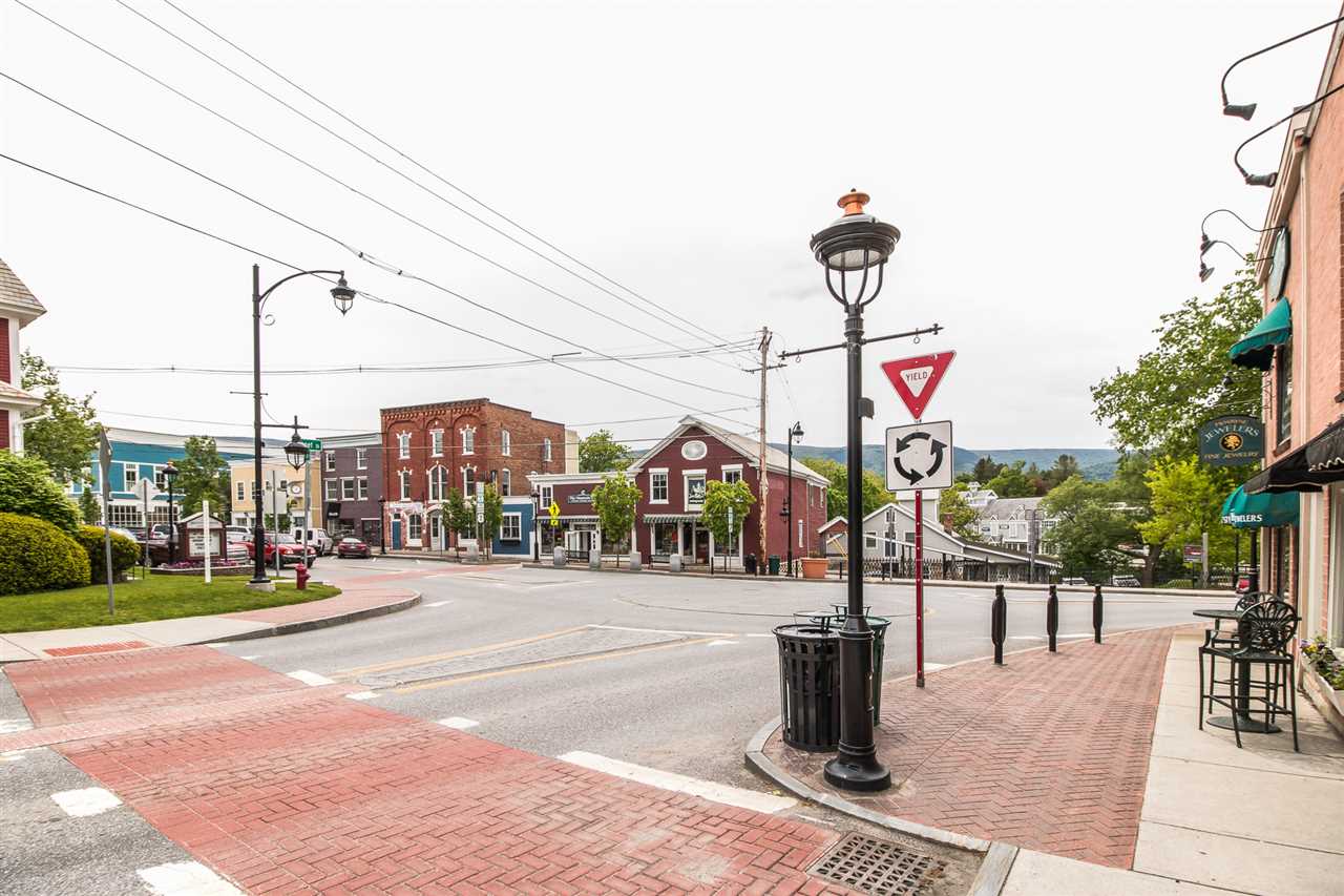 23 Riverside Townhouses Road Manchester, VT 05255 - Photo 31 of 34 Gallery Image 31