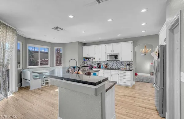 $800,000 | 2057 Sapphire Valley Avenue, Henderson, NV 89074
