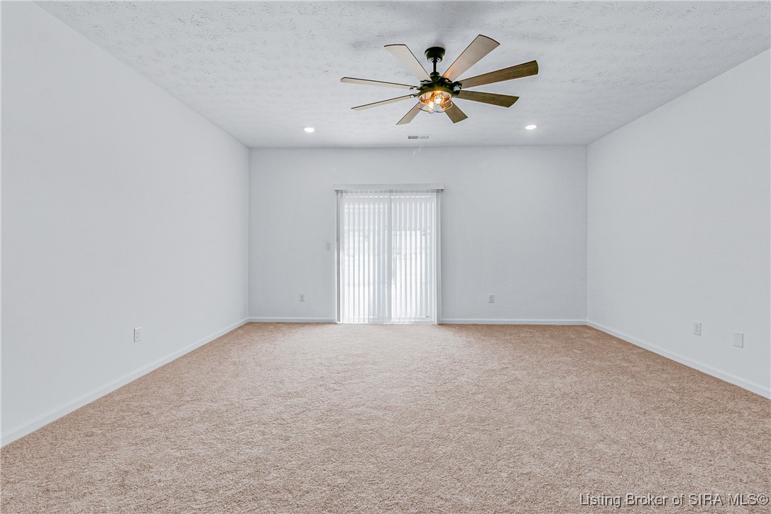 5002 Schaefer Lane Floyds Knobs, IN 47119 - Photo 4 of 26 Living Room