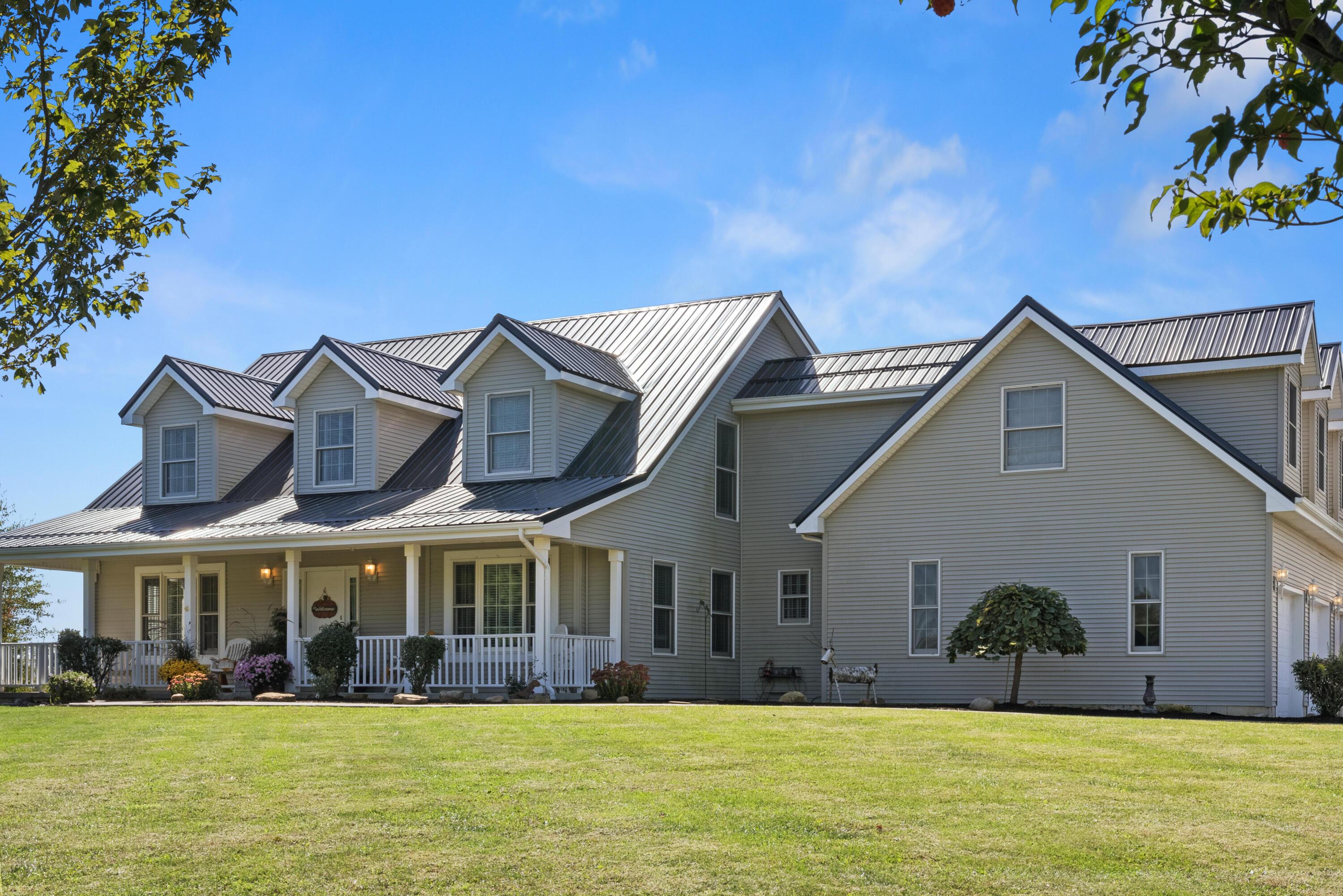 8118 West Prospect Road Hillsboro, OH 45133 - Photo 1 of 44