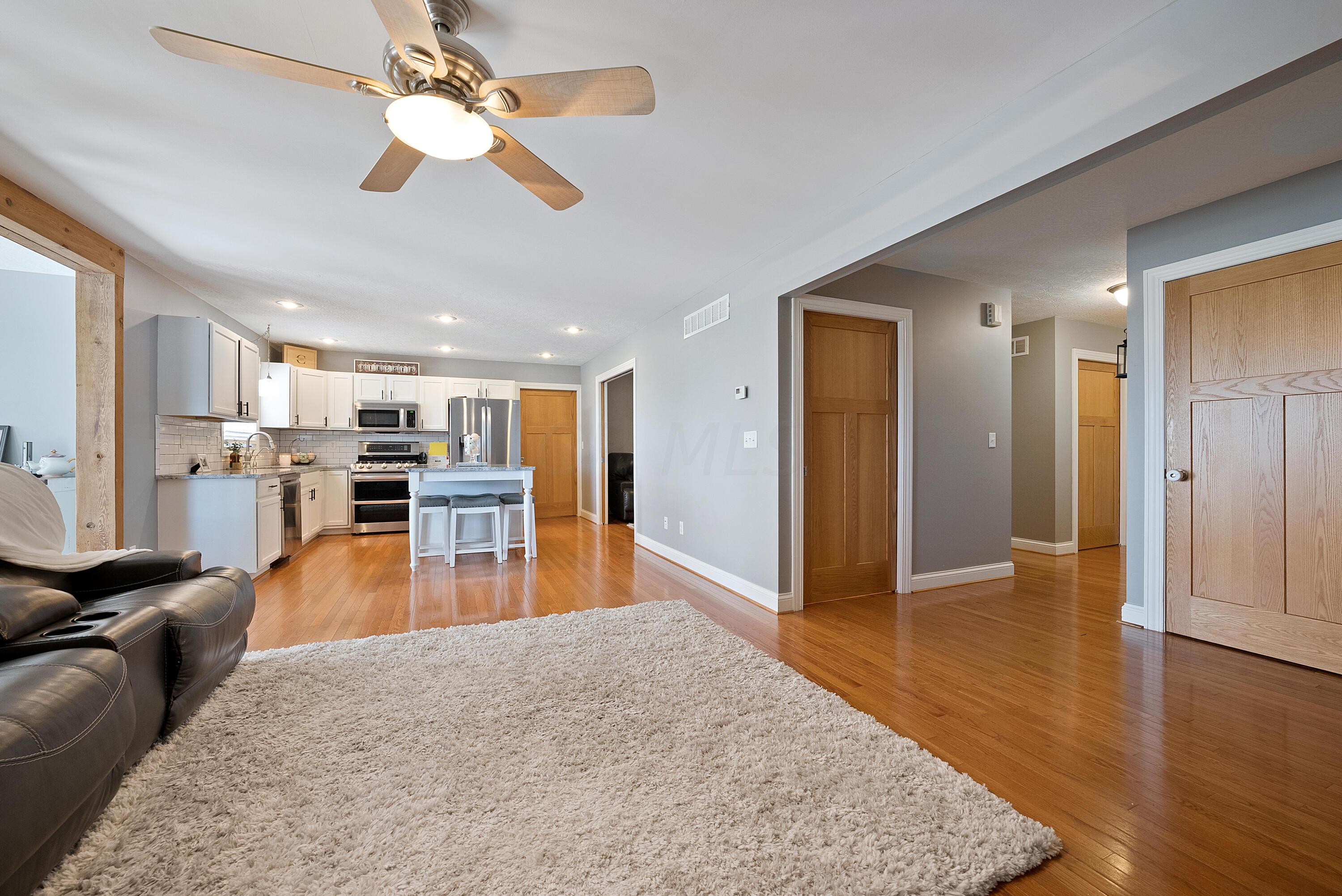 8118 West Prospect Road Hillsboro, OH 45133 - Photo 6 of 44