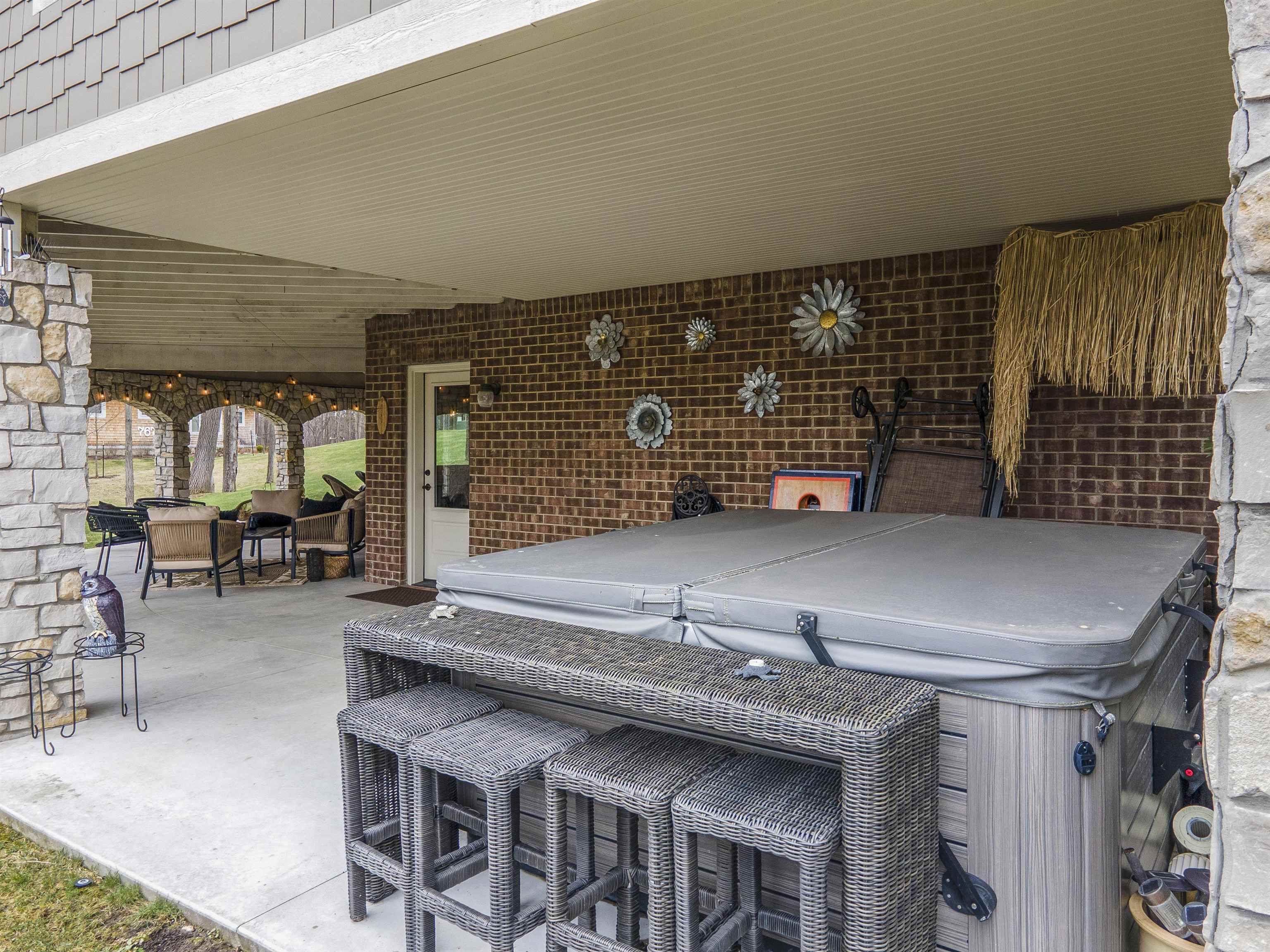 7671 Maple Ridge Drive Clarkston, MI 48346 - Photo 85 of 94 1898840-84.JPG