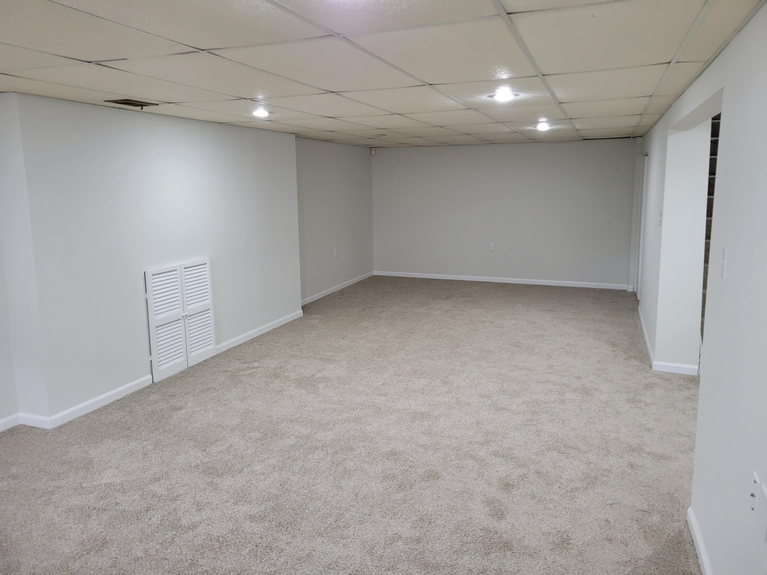 5160 Rutledge Drive North Columbus, OH 43232 - Photo 8 of 18 R1 (8)