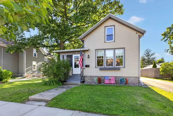 $235,000 | 669 Boyd Street, Oshkosh, WI 54901