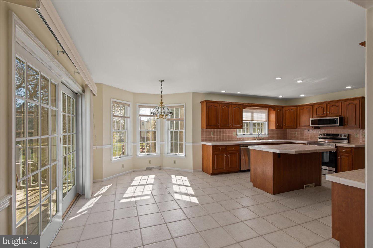 2755 Pendleton Drive Lititz, PA 17543 - Photo 13 of 36