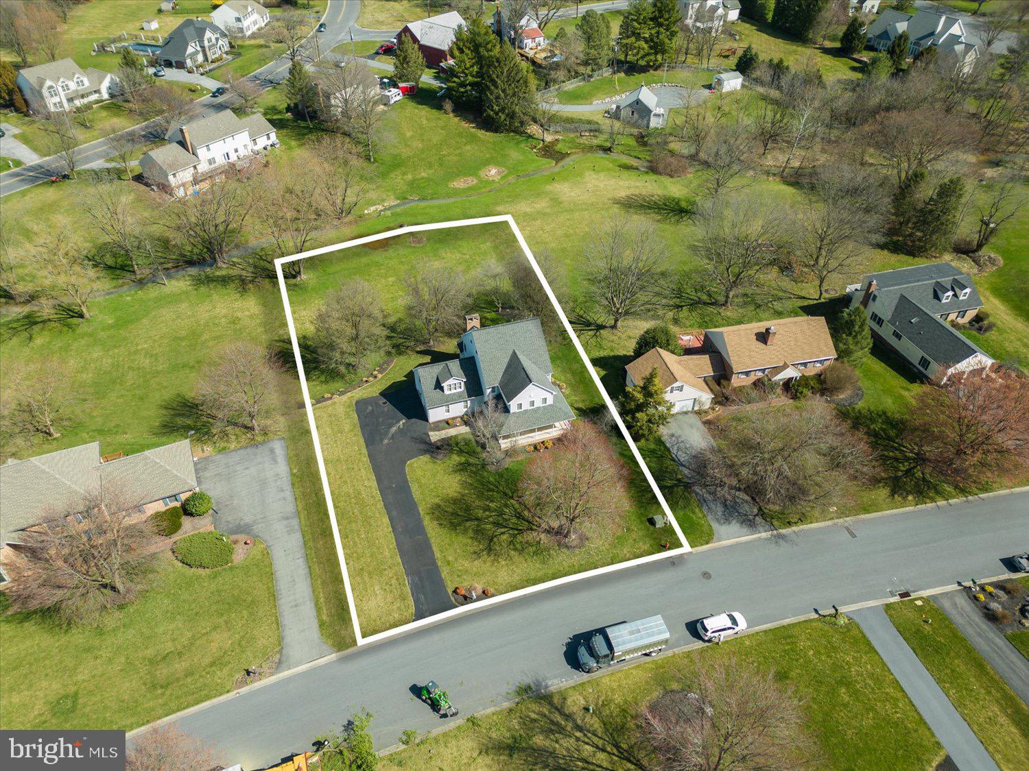 2755 Pendleton Drive Lititz, PA 17543 - Photo 3 of 36