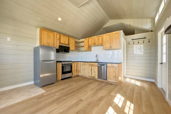 $1,690,000 | 823 Decker Road, Sheridan, WY 82801