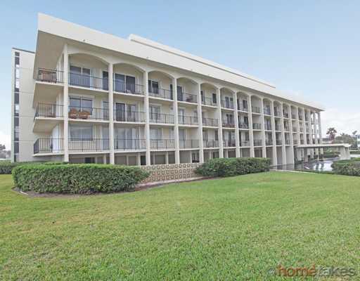 300 South Beach Road, Unit PHS Jupiter, FL 33469 - Photo 1 of 17 Primary Photo
