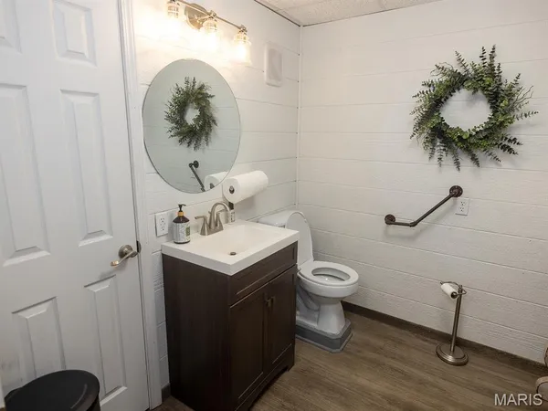 $595,000 | 201 West Church Street, Bowling Green, MO 63334