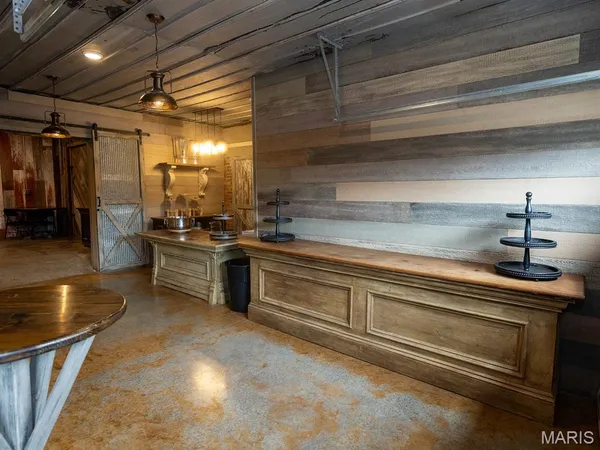 $595,000 | 201 West Church Street, Bowling Green, MO 63334