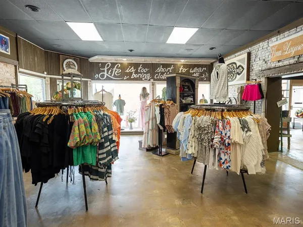 $595,000 | 201 West Church Street, Bowling Green, MO 63334