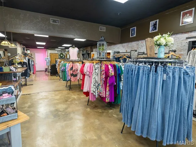 $625,500 | 201 West Church Street, Bowling Green, MO 63334