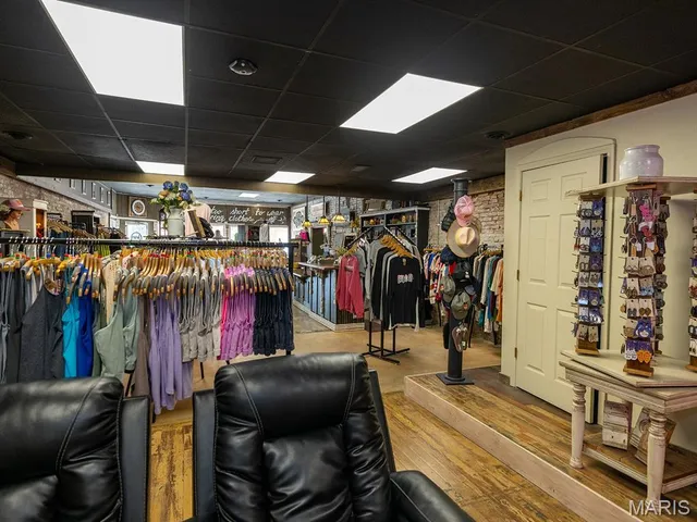 $625,500 | 201 West Church Street, Bowling Green, MO 63334