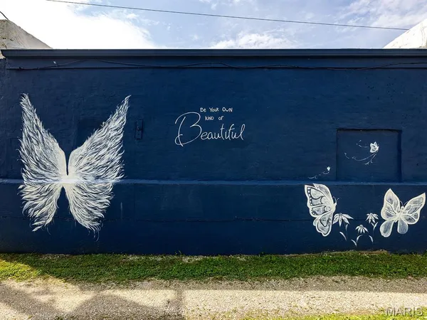 $595,000 | 201 West Church Street, Bowling Green, MO 63334