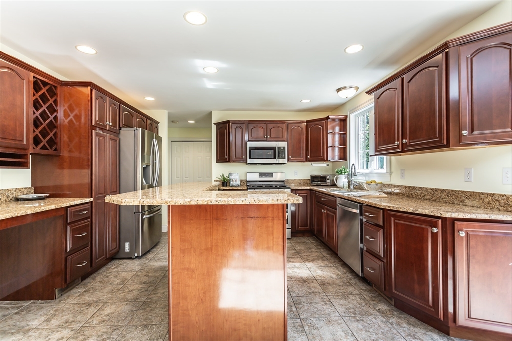 25 Benjamin Tripp Road Westport, MA 02790 - Photo 13 of 41 Gallery Image 13