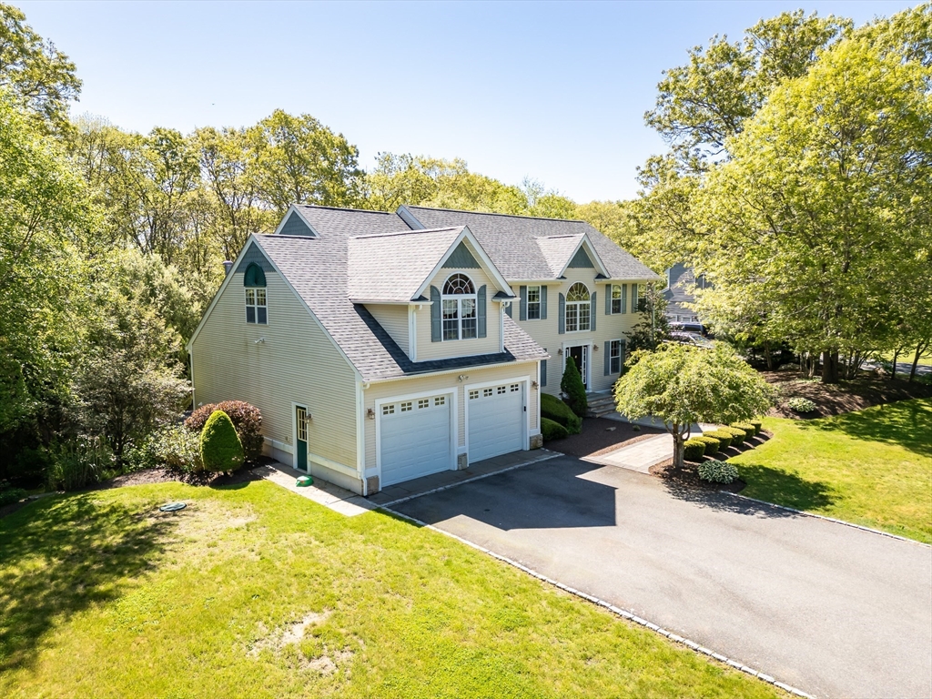 25 Benjamin Tripp Road Westport, MA 02790 - Photo 2 of 41 Gallery Image 2
