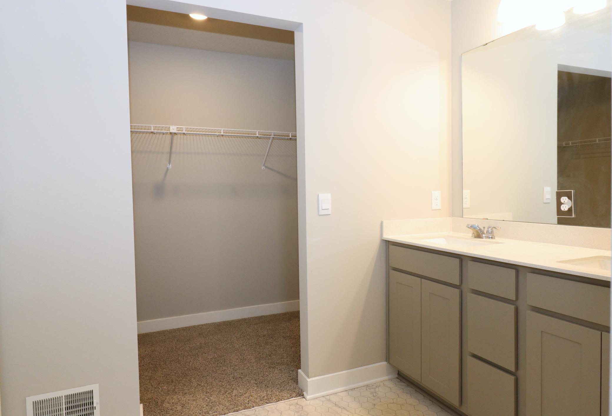 1746 Athens Terrace Shakopee, MN 55379 - Photo 16 of 25