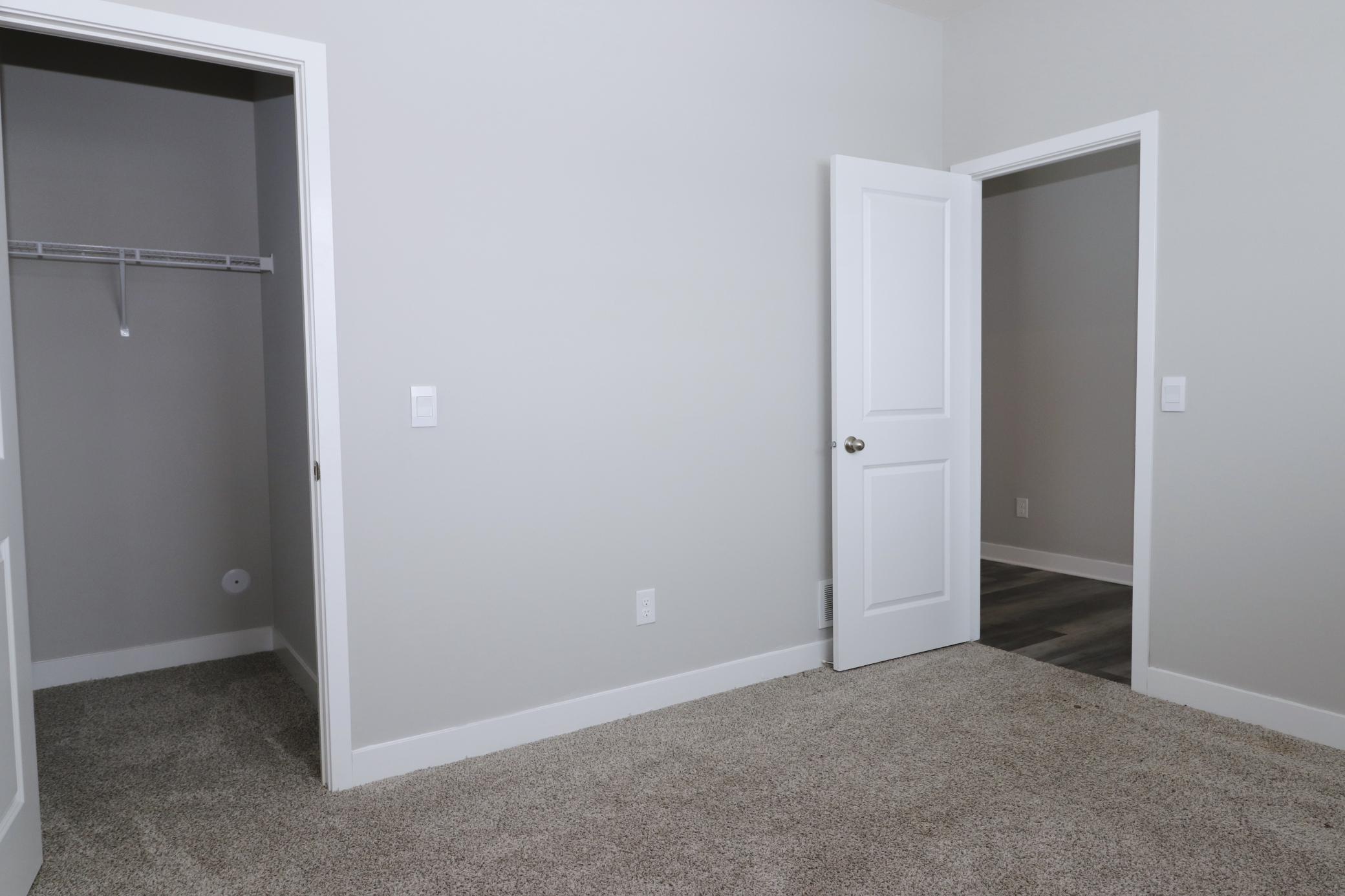 1746 Athens Terrace Shakopee, MN 55379 - Photo 4 of 25