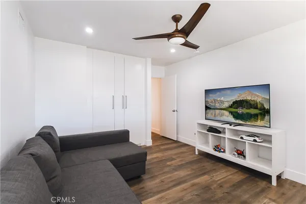 $1,189,000 | 20800 Chatsworth Street, Chatsworth, CA 91311