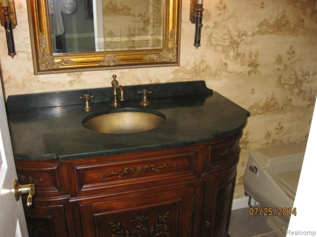 4750 Brookside Road Fenton, MI 48430 - Photo 17 of 22 017.jpg