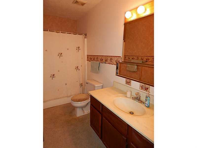 3034 Armsgate Road, Unit 24 Springfield, OH 45503 - Photo 8 of 13