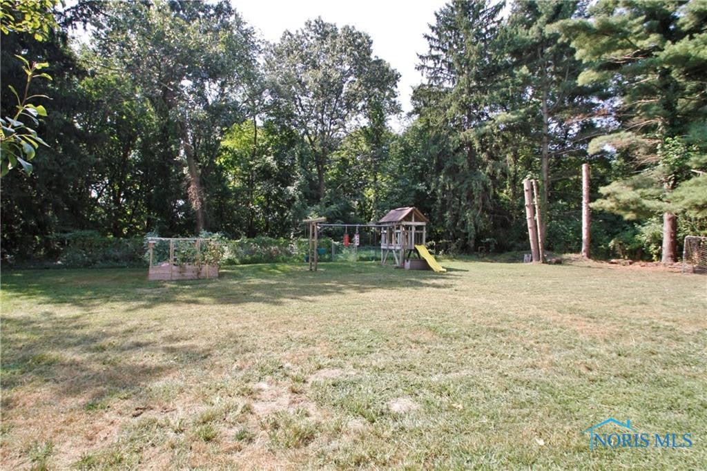 1350 Albon Road Holland, OH 43528 - Photo 8 of 35 Gallery Image 8