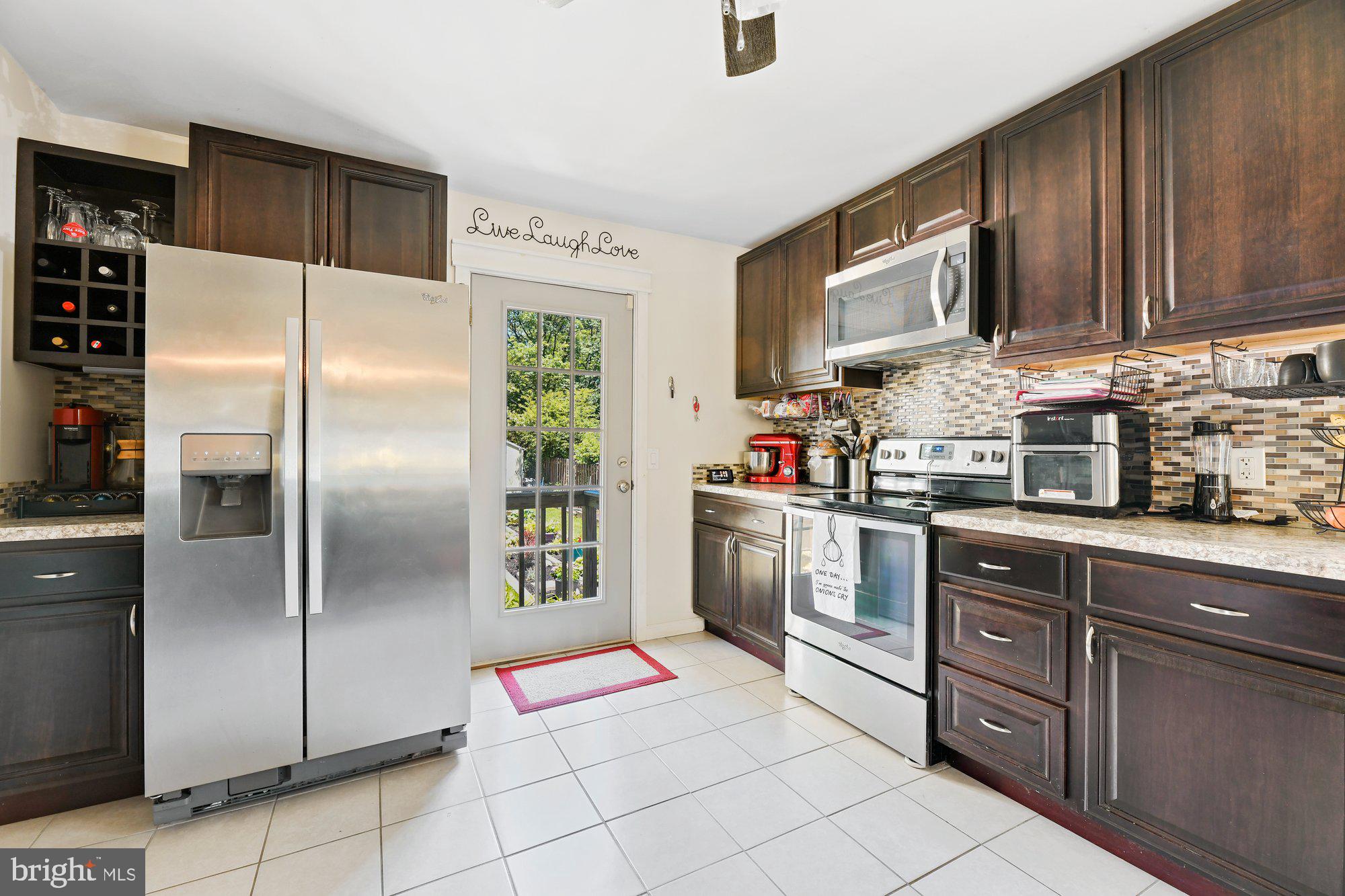 1518 Daytona Road Baltimore, MD 21234 - Photo 4 of 19