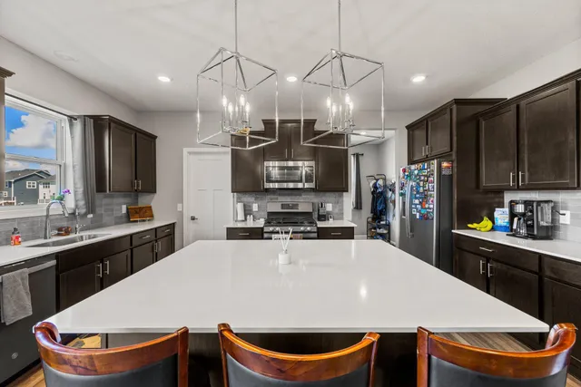 $769,900 | 4617 Cobalt Lane, Woodbury, MN 55129