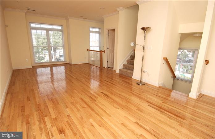 324 Scott Street Baltimore, MD 21230 - Photo 3 of 15 open concept living room
