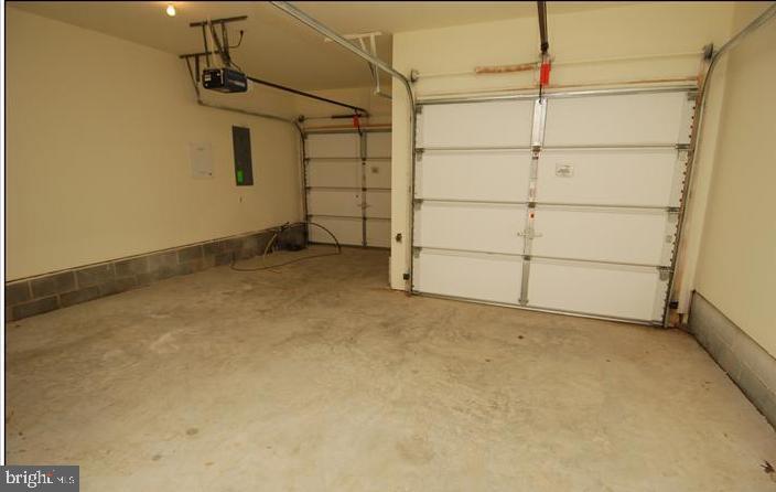 324 Scott Street Baltimore, MD 21230 - Photo 4 of 15 Heated Garage