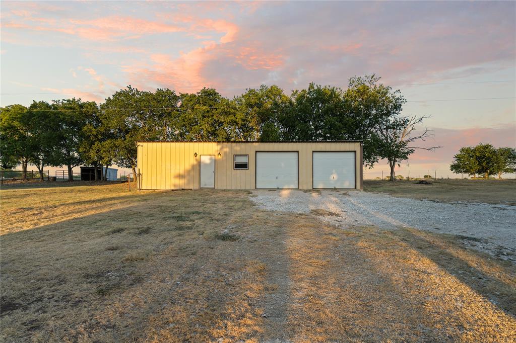2641 Pleasant Run Road Crawford, TX 76638 - Photo 8 of 39 Gallery Image 8